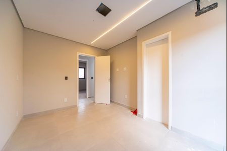 Casa à venda com 110m², 2 quartos e 2 vagas Casa à venda com 110m², 2 quartos e 2 vagasSuíte