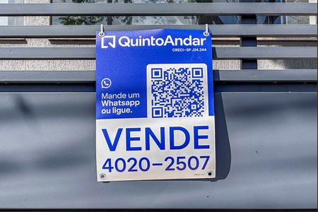 Casa à venda com 110m², 2 quartos e 2 vagas Casa à venda com 110m², 2 quartos e 2 vagasPlaca Instalada na Fachada