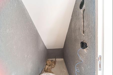 Casa à venda com 110m², 2 quartos e 2 vagas Casa à venda com 110m², 2 quartos e 2 vagasÁrea Para banheiro da garagem