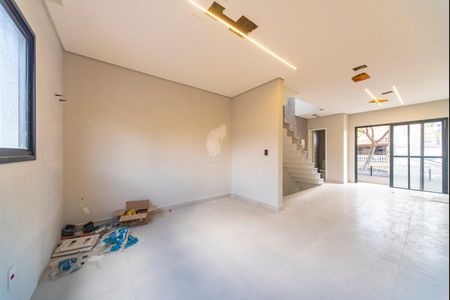 Casa à venda com 110m², 2 quartos e 2 vagas Casa à venda com 110m², 2 quartos e 2 vagasCozinha