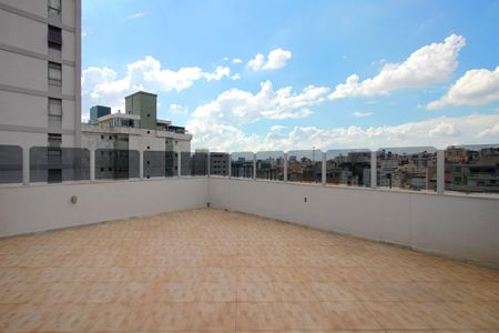 Apartamento à venda com 241m², 5 quartos e 4 vagasCobertura / Sala - varanda