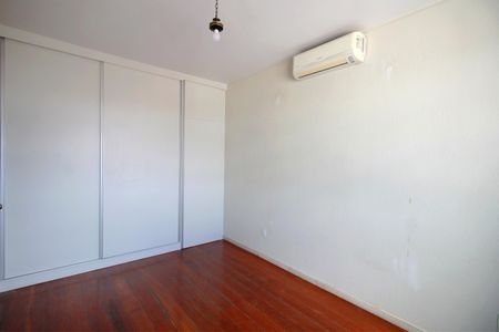 Apartamento à venda com 241m², 5 quartos e 4 vagasSuite