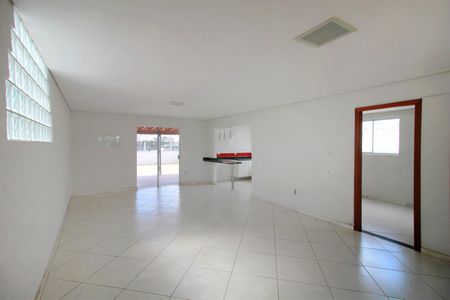 Apartamento à venda com 241m², 5 quartos e 4 vagascobertura / Sala