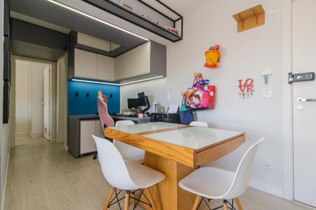 Apartamento à venda com 60m², 2 quartos e 1 vagaSala