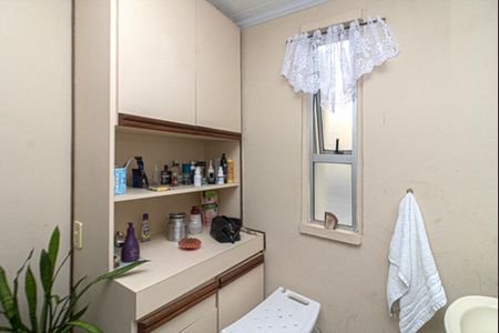 Apartamento à venda com 65m², 2 quartos e 1 vaga Apartamento à venda com 65m², 2 quartos e 1 vagaBanheiro Social