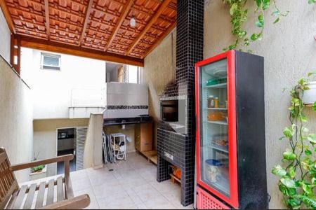 Casa à venda com 250m², 3 quartos e 2 vagasFoto 02