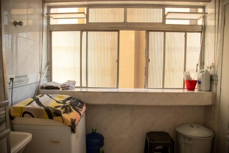 Apartamento à venda com 67m², 2 quartos e 1 vagaÁrea de Serviço