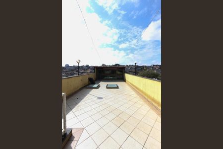 Casa à venda com 400m², 3 quartos e 2 vagas Casa à venda com 400m², 3 quartos e 2 vagasTerraço