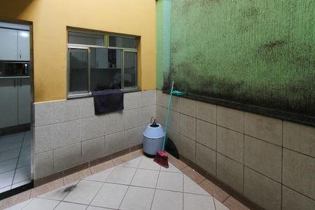 Casa à venda com 400m², 3 quartos e 2 vagas Casa à venda com 400m², 3 quartos e 2 vagasÁrea de Serviço 02