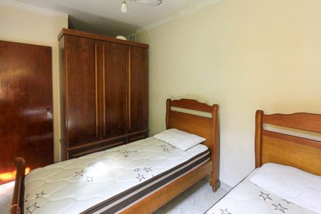 Casa à venda com 400m², 3 quartos e 2 vagas Casa à venda com 400m², 3 quartos e 2 vagasQuarto