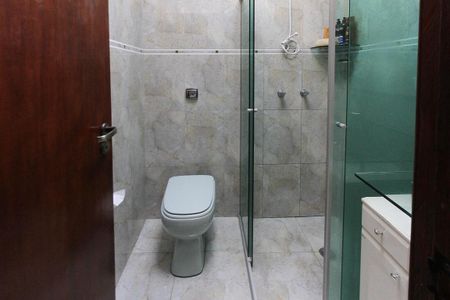 Casa à venda com 400m², 3 quartos e 2 vagas Casa à venda com 400m², 3 quartos e 2 vagasBanheiro