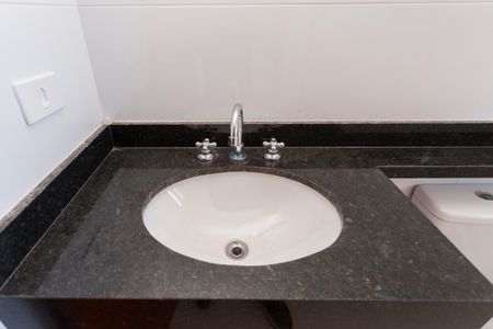 Casa à venda com 141m², 3 quartos e 2 vagasBanheiro da Suíte