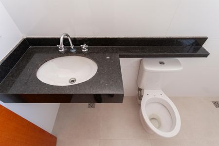 Casa à venda com 141m², 3 quartos e 2 vagasBanheiro da Suíte