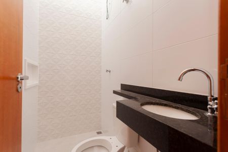 Casa à venda com 141m², 3 quartos e 2 vagasBanheiro 2