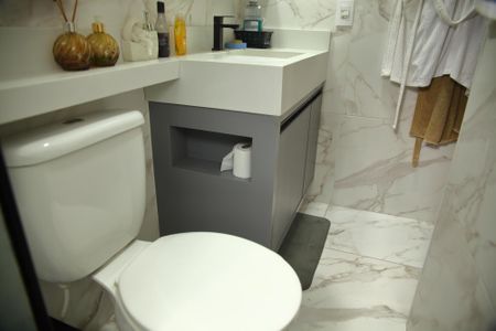 Apartamento à venda com 106m², 2 quartos e 2 vagasBanheiro