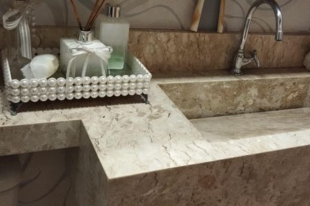 Apartamento à venda com 106m², 2 quartos e 2 vagasBanheiro da Cobertura 