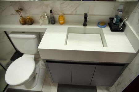 Apartamento à venda com 106m², 2 quartos e 2 vagasBanheiro