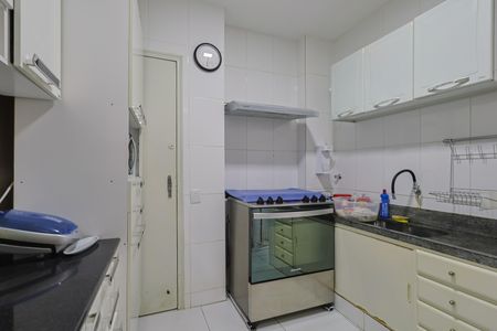 Apartamento à venda com 93m², 3 quartos e 2 vagasCozinha e Área de Serviço