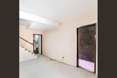 Casa à venda com 140m², 2 quartos e 2 vagas Casa à venda com 140m², 2 quartos e 2 vagasFoto 02