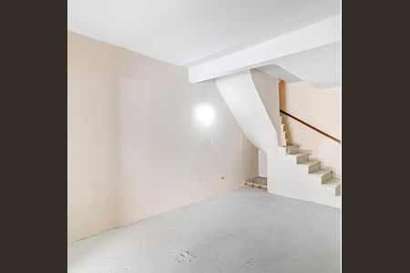 Casa à venda com 140m², 2 quartos e 2 vagas Casa à venda com 140m², 2 quartos e 2 vagasFoto 01