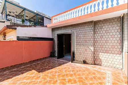 Casa à venda com 140m², 2 quartos e 2 vagas Casa à venda com 140m², 2 quartos e 2 vagasFoto 01