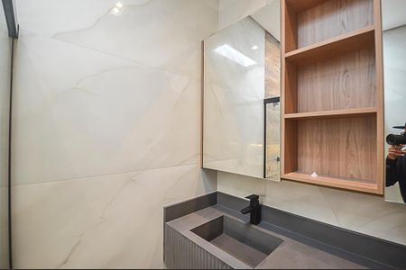 Casa à venda com 156m², 3 quartos e 4 vagasBanheiro da Suíte