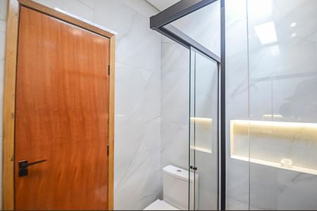 Casa à venda com 156m², 3 quartos e 4 vagasBanheiro da Suíte