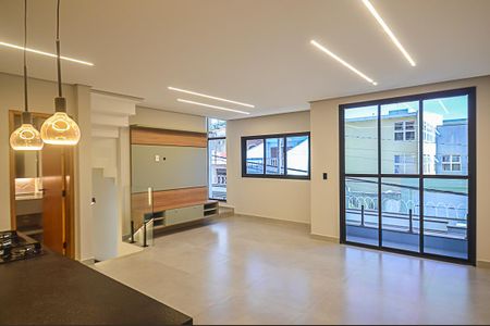 Casa à venda com 156m², 3 quartos e 4 vagasSala/Cozinha