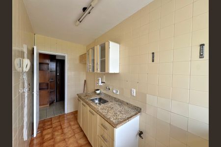 Apartamento para alugar com 57m², 2 quartos e 1 vaga Apartamento para alugar com 57m², 2 quartos e 1 vagaCozinha e Área de Serviço