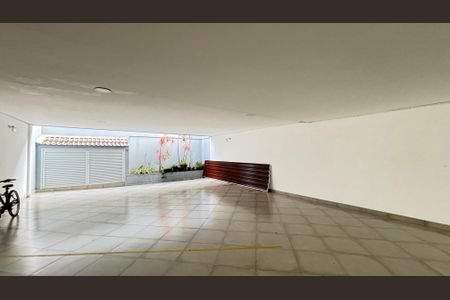 Apartamento à venda com 70m², 2 quartos e 1 vaga Apartamento à venda com 70m², 2 quartos e 1 vagaGaragem