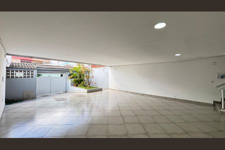 Apartamento à venda com 70m², 2 quartos e 1 vaga Apartamento à venda com 70m², 2 quartos e 1 vagaGaragem