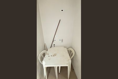 Apartamento à venda com 70m², 2 quartos e 1 vaga Apartamento à venda com 70m², 2 quartos e 1 vagaÁrea de Serviço