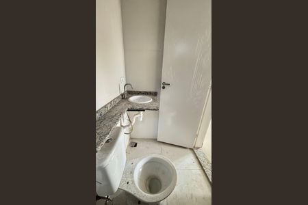 Apartamento à venda com 70m², 2 quartos e 1 vaga Apartamento à venda com 70m², 2 quartos e 1 vagaBanheiro