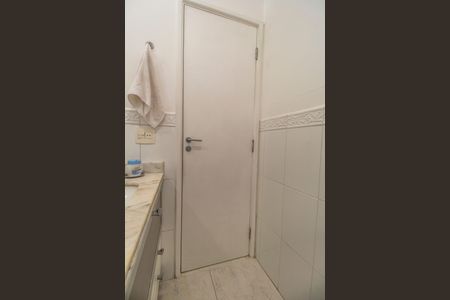 Casa de condomínio à venda com 182m², 5 quartos e 2 vagasBanheiro 2