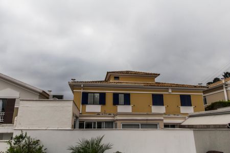 Casa de condomínio à venda com 182m², 5 quartos e 2 vagasVista do Quarto 1
