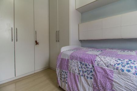 Casa de condomínio à venda com 182m², 5 quartos e 2 vagasQuarto 1