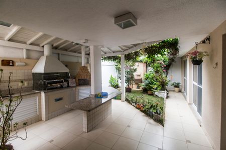 Casa de condomínio à venda com 182m², 5 quartos e 2 vagasVista da Sala