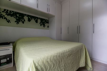 Casa de condomínio à venda com 182m², 5 quartos e 2 vagasSuíte