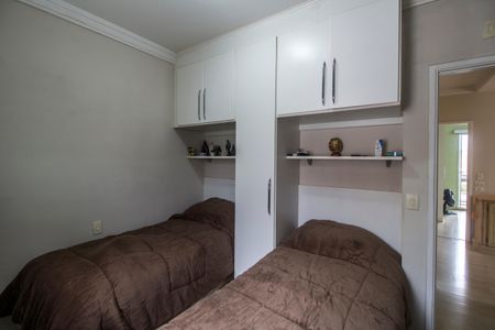 Casa de condomínio à venda com 182m², 5 quartos e 2 vagasQuarto 3