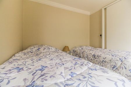 Casa de condomínio à venda com 182m², 5 quartos e 2 vagasQuarto 3