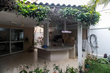 Casa de condomínio à venda com 182m², 5 quartos e 2 vagasÁrea gourmet