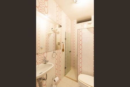 Casa à venda com 600m², 4 quartos e sem vagaBanheiro Suíte 2