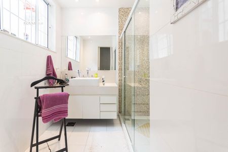 Casa à venda com 600m², 4 quartos e sem vagaBanheiro 1