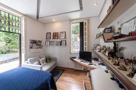 Casa à venda com 600m², 4 quartos e sem vagaSuíte 2