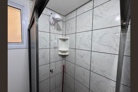 Apartamento à venda com 45m², 2 quartos e 1 vaga Apartamento à venda com 45m², 2 quartos e 1 vagaBanheiro Social