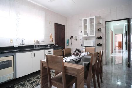 Casa à venda com 190m², 5 quartos e 4 vagasCozinha