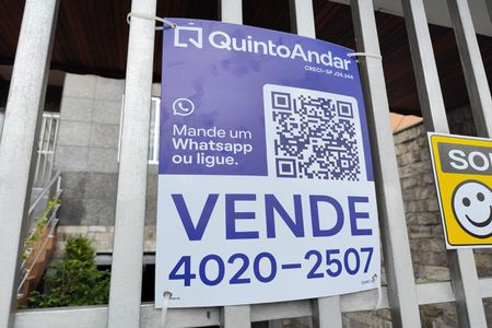 Casa à venda com 190m², 5 quartos e 4 vagas Casa à venda com 190m², 5 quartos e 4 vagasPlaca