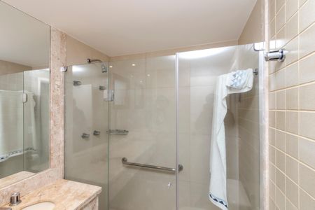 Apartamento à venda com 45m², 1 quarto e 1 vaga Apartamento à venda com 45m², 1 quarto e 1 vagaBanheiro da Suíte