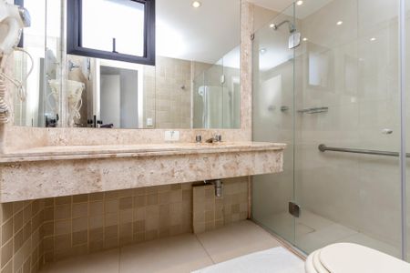 Apartamento à venda com 45m², 1 quarto e 1 vaga Apartamento à venda com 45m², 1 quarto e 1 vagaBanheiro da Suíte