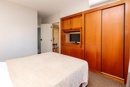 Apartamento à venda com 45m², 1 quarto e 1 vaga Apartamento à venda com 45m², 1 quarto e 1 vagaSuíte